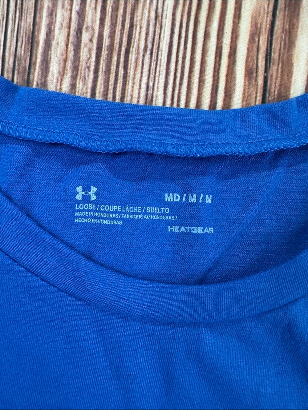 NWT Under Armour Women’s Blue Crew Neck Tee Loose Size Medium - Picture 2 of 9